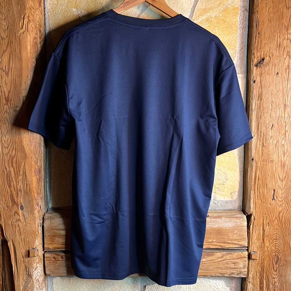 ๐ SOLD ๐ Land Rover Defender Style Tee ๐ซถ - Picture 13 of 13